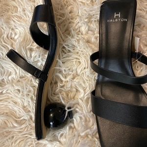NWT Halston Black Sculptural heel Black